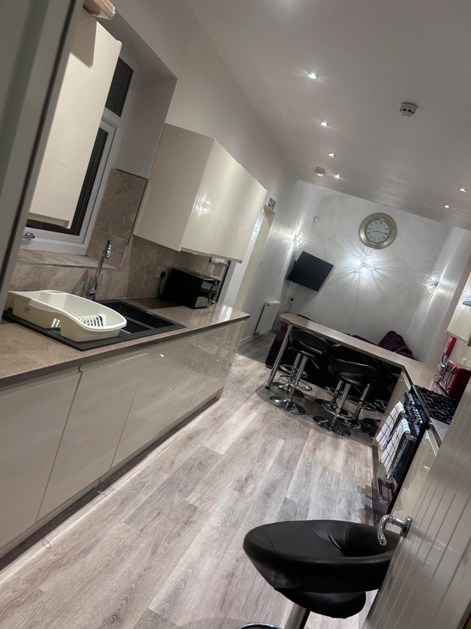 Seafords Guest House Stoke-on-Trent Exterior photo