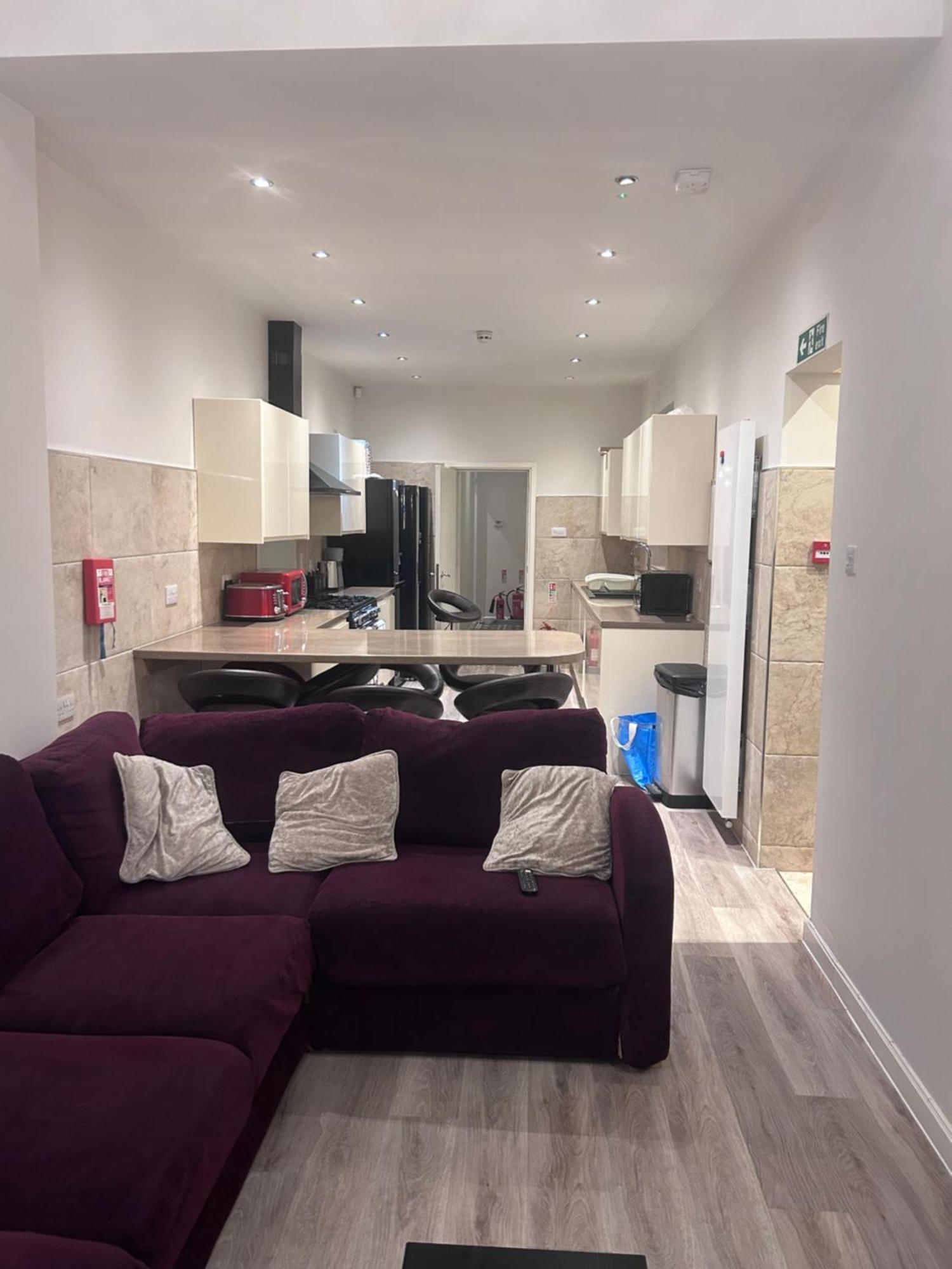 Seafords Guest House Stoke-on-Trent Exterior photo